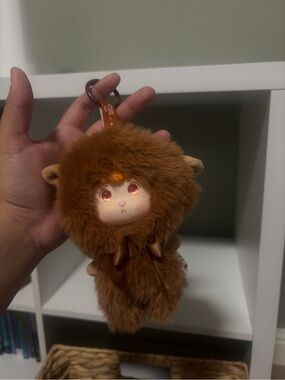 Plush Brown Furry Keychain Pet Toy – Soft Hanging Accessory